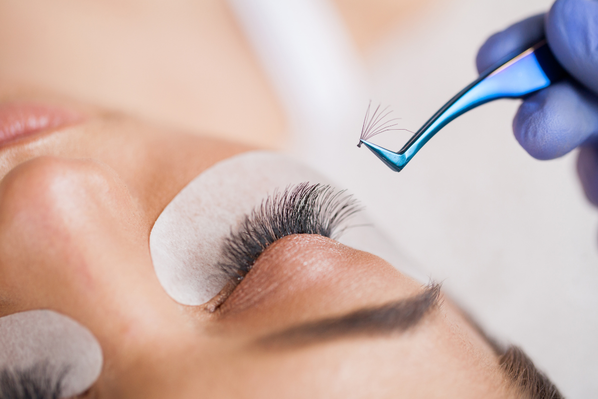 Get the Perfect Lash Look at the Best Eyelash Salon in Eugene