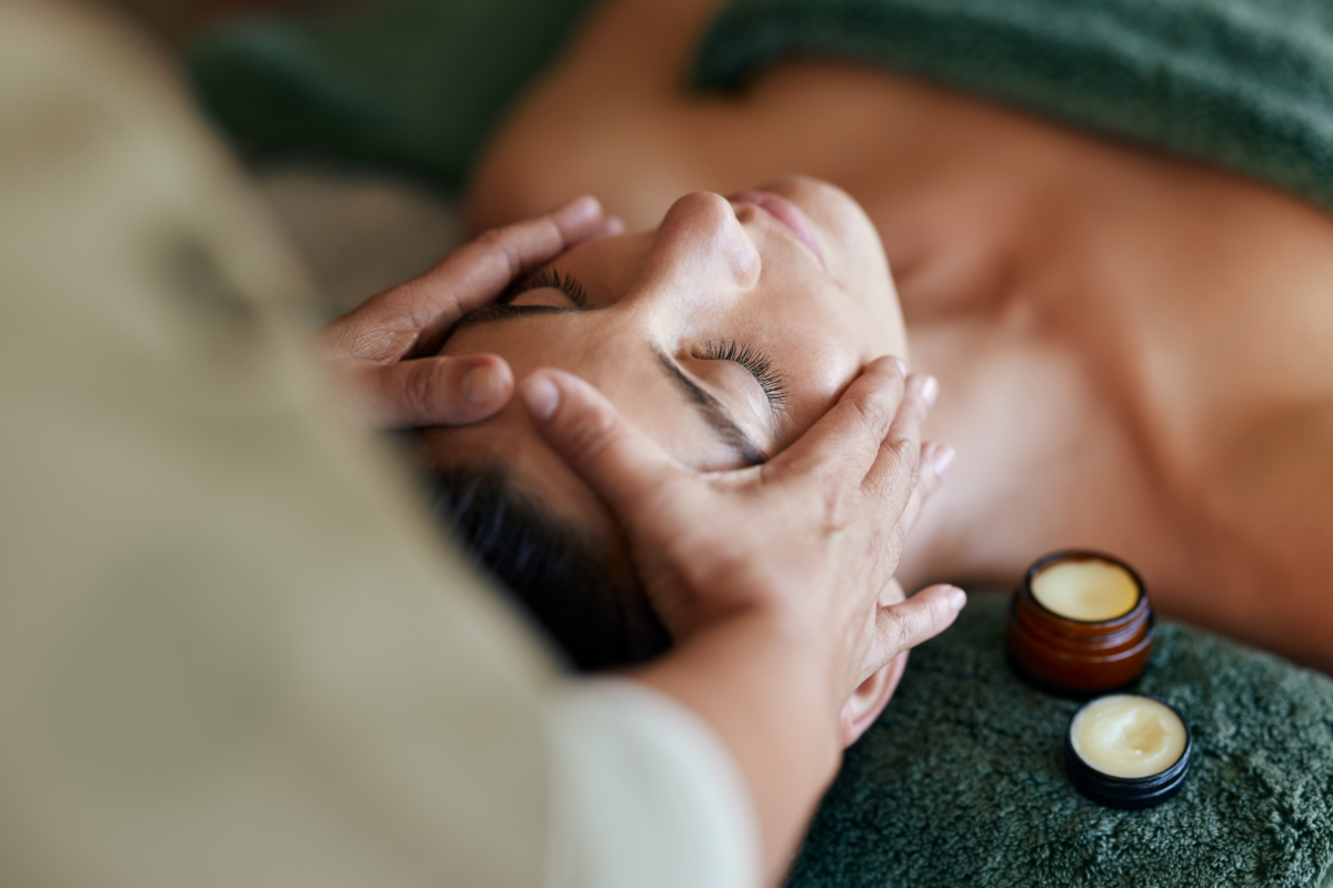 Head Spa Eugene – Relaxing Scalp & Hair Therapy at Nails Uncorked